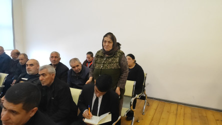 Yevlax Şəhər İcra Hakimiyyətinin Başçısı Qoyunbinəsi kəndində səyyar qəbul keçirib
