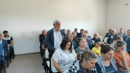 Kolanı kəndində sakinlərin müraciətləri dinlənilmişdir