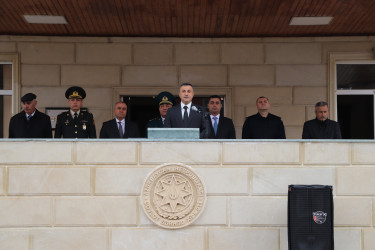 Yevlax Şəhər İcra Hakimiyyətinin Başçısı Novruz bayramı münasibətilə Dövlət Sərhəd Xidmətinin Yevlax rayonu ərazisində yerləşən “N” saylı hərbi hissəsində xidmət edən hərbçilərlə görüşüb