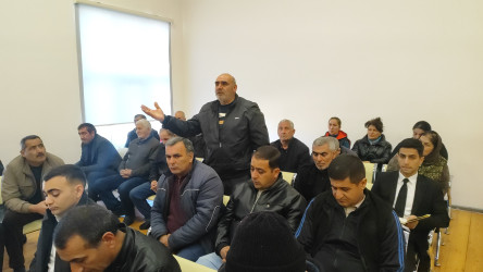 Yevlax Şəhər İcra Hakimiyyətinin Başçısı Qoyunbinəsi kəndində səyyar qəbul keçirib