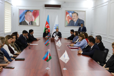 Yevlaxda “Heydər Əliyev ideyaları parlaq gələcəyimizin təminatçısıdır” mövzusunda tədbir keçirilib