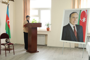 Yevlaxda Ulu Öndər Heydər Əliyevin anım gününə həsr edilmiş tədbir keçirilmişdir
