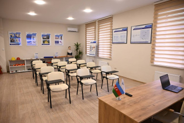 İlham Əliyev “AzərEnerji” Açıq Səhmdar Cəmiyyətinin 110/35/10 kV-luq “Yevlax” qovşaq yarımstansiyasının, Regional Təlim-Tədris və Laboratoriya Mərkəzinin açılışında iştirak edib