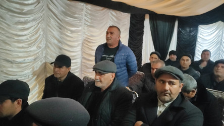 Qaraməmmədli kənd sakinlərinin müraciətləri dinlənilib