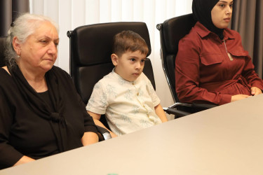 Yevlaxda birinci sinifə gedəcək şəhid övladları ilə görüş keçirilib