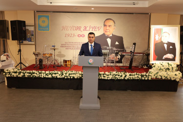 Yevlaxda Ulu Öndər Heydər Əliyevin anadan olmasının 103-cü ildönümünə həsr olunmuş tədbir keçirilib
