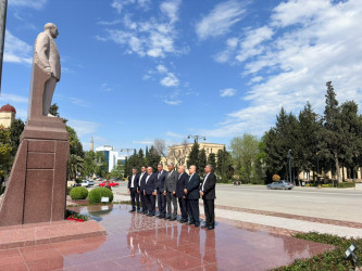 Yevlaxda 25 aprel - Sahibkarlar Günü münasibətilə bir qrup sahibkarla görüş keçirilib