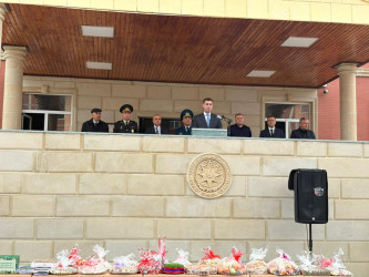 Yevlax Şəhər İcra Hakimiyyətinin Başçısı Novruz bayramı münasibətilə Dövlət Sərhəd Xidmətinin Yevlax rayonu ərazisində yerləşən “N” saylı hərbi hissəsində xidmət edən hərbçilərlə görüşüb