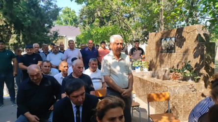 Yevlax Şəhər İcra Hakimiyyətinin Başçısı Nərimanabad kəndində səyyar vətəndaş qəbulu keçirib