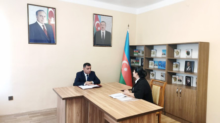 Yevlax Şəhər İcra Hakimiyyətinin Başçısı vətəndaşların müraciətlərini dinləyib