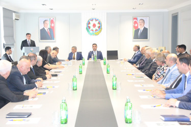 Yevlaxda “Qərbi Azərbaycan İrsi: Ermənistanda azərbaycanlılara məxsus qəbiristanlıqların sistemli qaydada dağıdılmasının nəticələri və beynəlxalq hüquqi məsuliyyətə dair hesabat və materiallar” kitabının I cildinin təqdimatı keçirilib