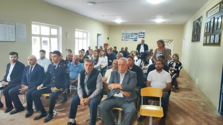 Yevlax Şəhər İcra Hakimiyyətinin Başçısı Anar Tağıyev Yaldili kəndində növbəti səyyar qəbul keçirib