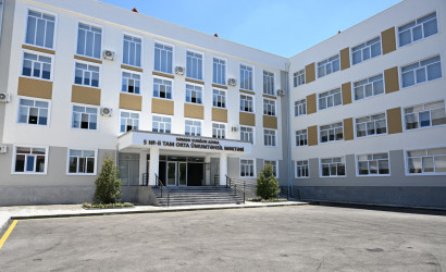 İyulun 1-də Heydər Əliyev Fondunun vitse-prezidenti, IDEA İctimai Birliyinin təsisçisi və rəhbəri Leyla Əliyeva Yevlax şəhərinə səfəri çərçivəsində Səməd Vurğun adına 5 nömrəli tam orta ümumtəhsil məktəbinin yeni binasının açılışında iştirak edib.