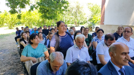 Yuxarı Bucaq kənd sakinlərinin müraciətləri dinlənilmişdir