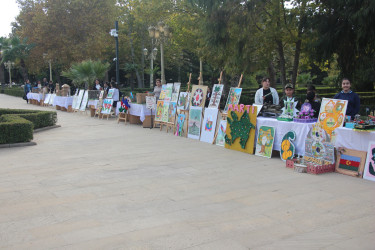 Yevlaxda 8 Noyabr-Zəfər Gününün beşinci ildönümünə həsr olunmuş rəsm və əl işlərindən ibarət sərgi keçirilmişdir