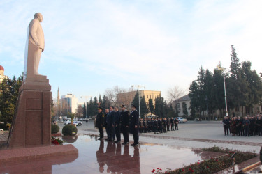 Xalqımızın Ümummilli Lideri Heydər Əliyevin əziz xatirəsi Yevlaxda böyük ehtiramla anıldı