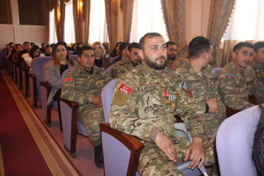 Yevlaxda 8 Noyabr - Zəfər gününə həsr olunmuş "Xarı bülbül ətirli Zəfərimiz" adlı tədbir keçirilib