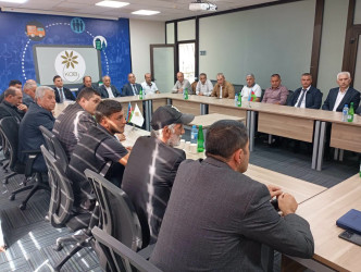 Yevlaxda sahibkarlarla görüş keçirilib