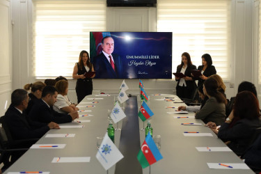 Yevlaxda Ümummilli Lider Heydər Əliyevin ilk dəfə Azərbaycan Respublikasının Prezidenti seçilməsi ilə əlaqədar tədbir keçirilib