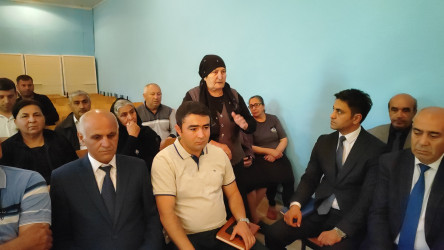 Nemətabad kənd sakinlərinin müraciətləri dinlənilmişdir