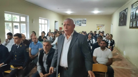 Yevlax Şəhər İcra Hakimiyyətinin Başçısı Anar Tağıyev Yaldili kəndində növbəti səyyar qəbul keçirib