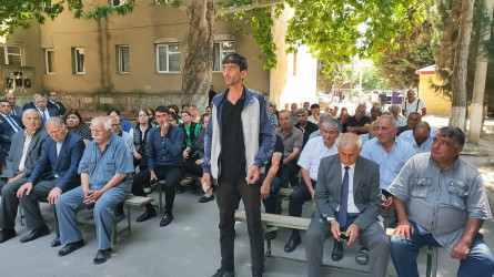 Ərəş kəndində səyyar qəbul keçirilib