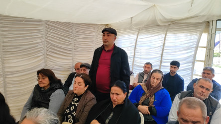 Yevlax Şəhər İcra Hakimiyyətinin Başçısı Ağqıraqlı kəndində növbəti səyyar qəbul keçirmişdir