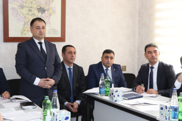 Azərbaycan Dövlət Su Ehtiyatları Agentliyinin sədri Yevlaxda vətəndaşlarla görüşmüşdür