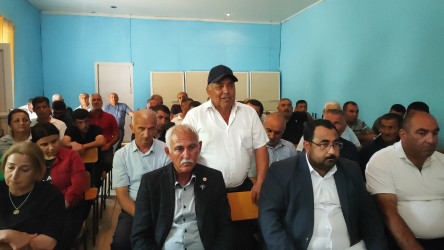 Yevlax Şəhər İcra Hakimiyyətinin Başçısı növbəti səyyar vətəndaş qəbulunu rayonun Nemətabad kəndində keçirib