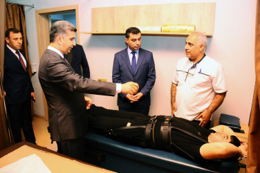 Naftalanda müalicə alan Yevlaxdan olan qazilər ziyarət edildi