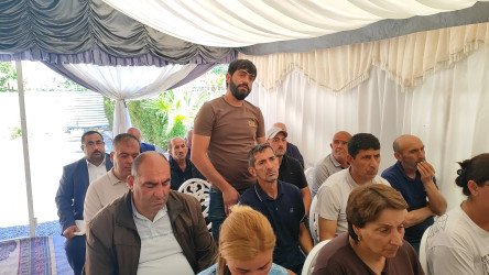 Yevlax Şəhər İcra Hakimiyyəti Başçısı rayonun Duzdağ qəsəbəsində səyyar qəbul keçirib