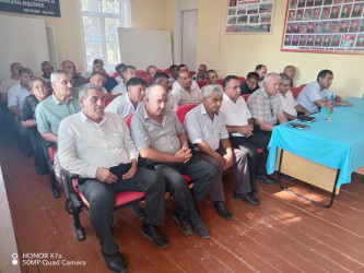 Fermerlərlə maarifləndirici görüşlər davam etdirilir