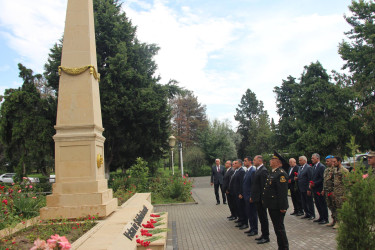 Yevlaxda 26 iyun-Azərbaycan Silahlı Qüvvələr Günü münasibətilə tədbir keçirilmişdir