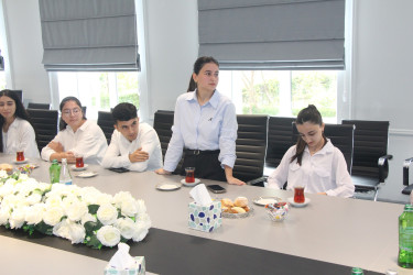 Yevlaxda 500-də artıq bal toplayaraq ali təhsil müəssisələrinə qəbul olmuş məzunlarla görüş keçirilmişdir