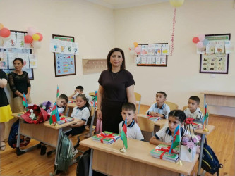 Yevlax Şəhər İcra Hakimiyyəti Başçısı aparatının məsul şəxsləri Şəhid övladlarını ilk dərsə aparıblar