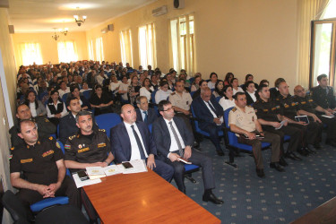 Yevlaxda "Fövqəladə halların xəbərdar edilməsi sahəsində koordinasiyanın və birgə fəaliyyətin təşkili, eləcə də mövcud problemlər" mövzusunda seminar-müşavirə keçirilmişdir