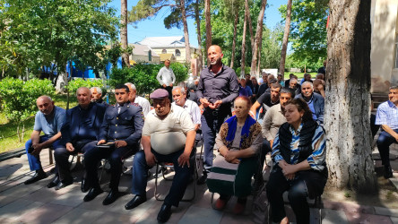 Şəhər İcra Hakimiyyətinin Başçısı Tanrıqulular kənd sakinlərinin müraciətlərini dinləyib
