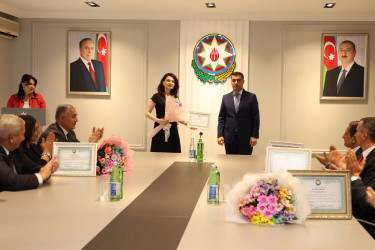 Yevlaxda 23 İyun-Dövlət Qulluqçularının Peşə Bayramı günü münasibətilə tədbir keçirilib