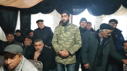 Qaraməmmədli kənd sakinlərinin müraciətləri dinlənilib