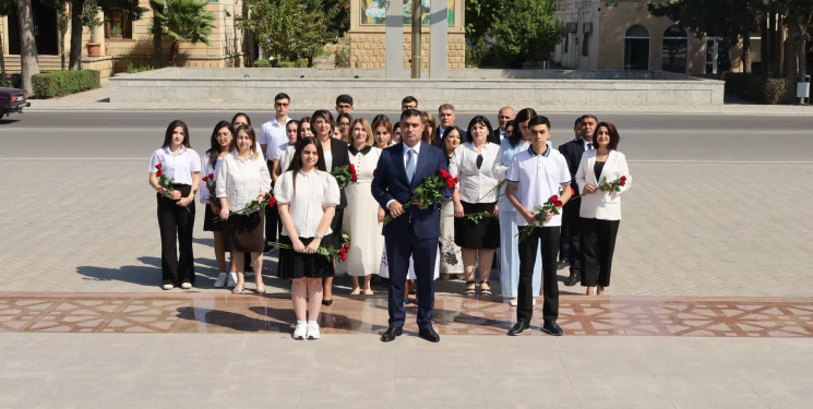 Yevlaxda bu il yüksək balla ali məktəblərə qəbul olunan məzunlarla görüş keçirilib