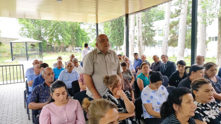 Yuxarı Salamabad kənd sakinlərinin müraciətləri dinlənilmişdir