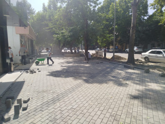 Yevlax Şəhər İcra Hakimiyyəti tərəfindən Nizami prospekti boyunca əsaslı təmir-tikinti işləri davam etdirilir