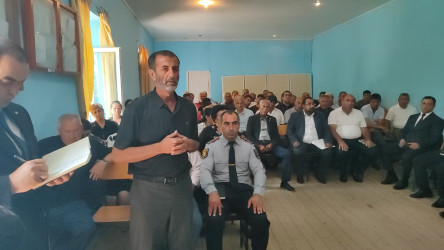Yevlax Şəhər İcra Hakimiyyətinin Başçısı növbəti səyyar vətəndaş qəbulunu rayonun Nemətabad kəndində keçirib