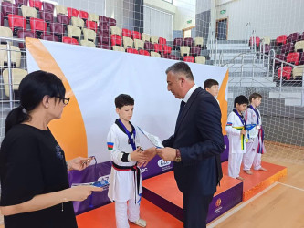 Yevlaxda taekvondo idman növü üzrə rayon birinciliyi keçirilib