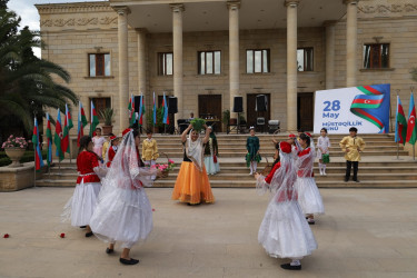 Yevlaxda 28 May-Müstəqillik Günü münasibətilə konsert proqramı təşkil olunmuşdur