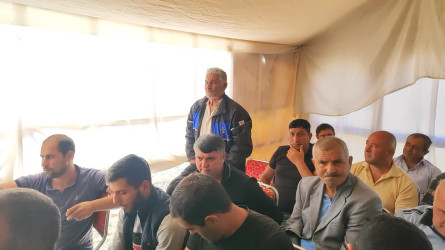 Yevlax Şəhər İcra Hakimiyyətinin Başçısı Dəlləklər kəndində səyyar qəbul keçirib