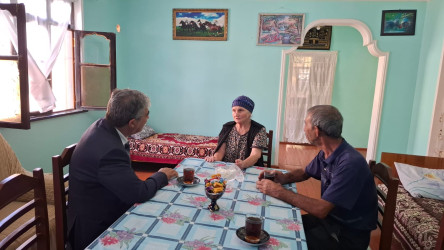 Şəhid ailələrinin üzvləri yaşadıqları ünvanlarda ziyarət edilmişdir