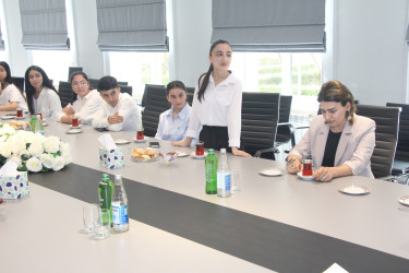 Yevlaxda 500-də artıq bal toplayaraq ali təhsil müəssisələrinə qəbul olmuş məzunlarla görüş keçirilmişdir