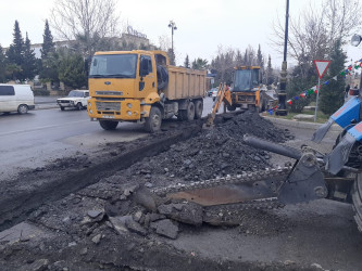 20.05.2024-cü il tarixdə Yevlaxda abadlıq-quruculuq işləri davam etdirilir.