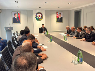 Yevlax Şəhər İcra Hakimiyyətində rayon fermerləri ilə görüş keçirilib